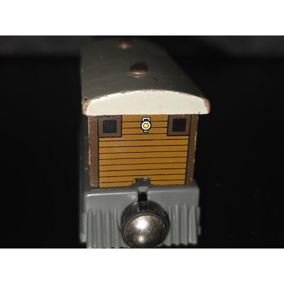 Thomas & Friends Wooden Railway Toby Train Tank Engine - Picture 3 of 7